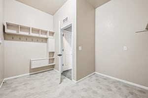 W 87th Ave-S1302-041.jpg