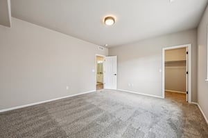 W 87th Ave-S1302-043.jpg