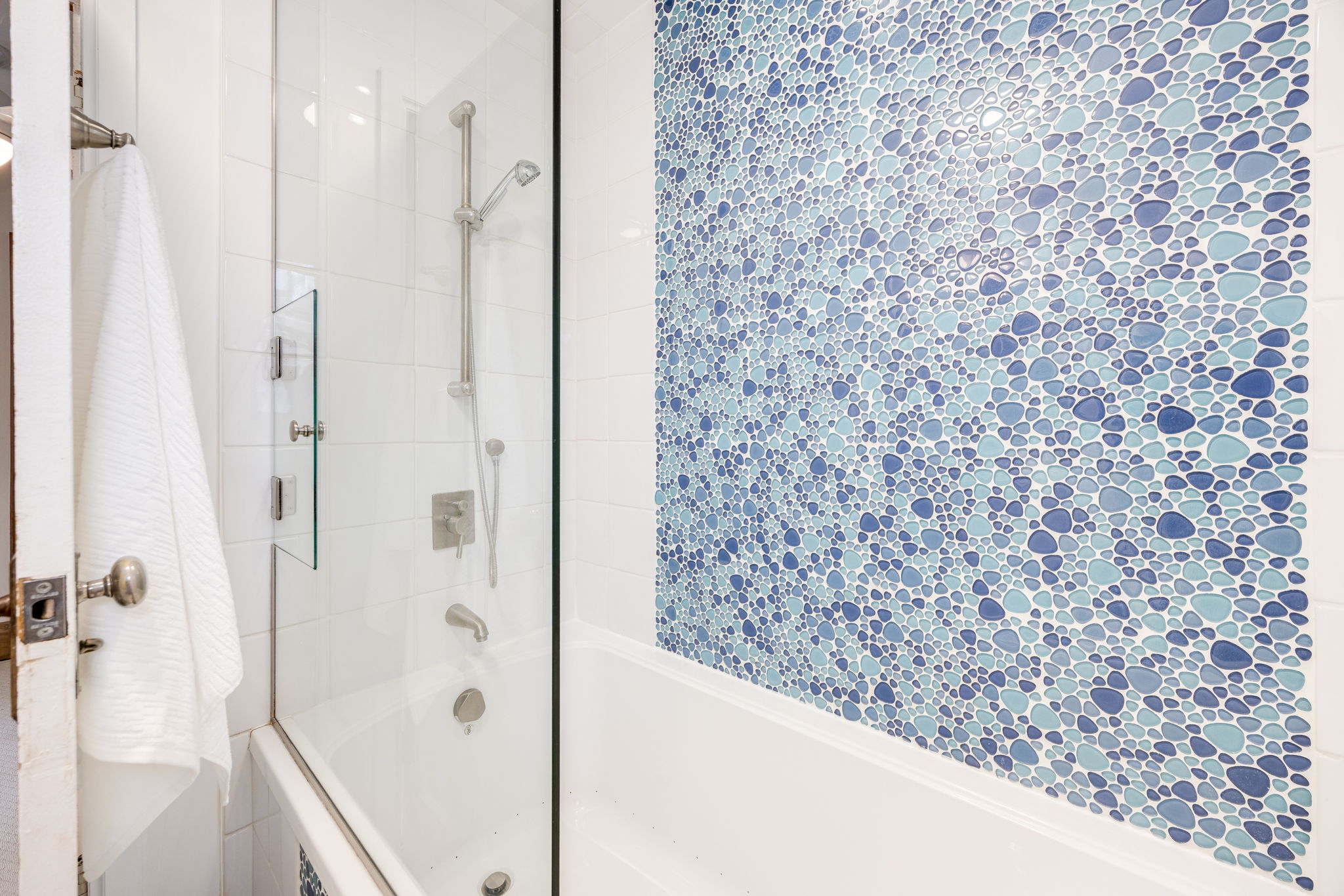 Toronto property showcase — delivered property photograph 28