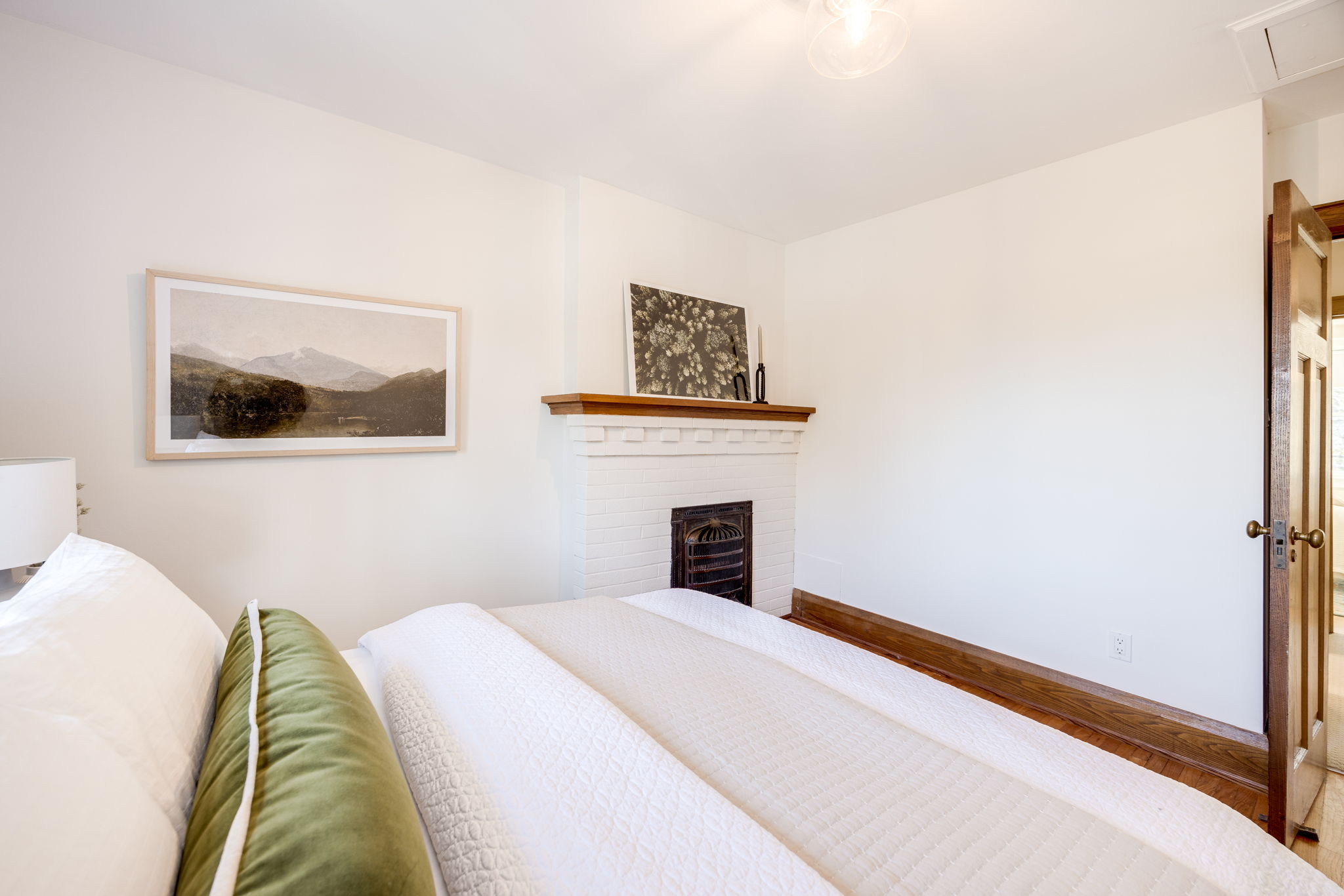 Toronto property showcase — delivered property photograph 30