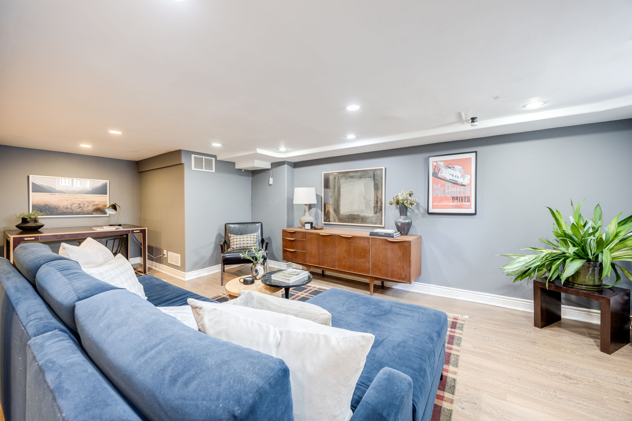 Toronto property showcase — delivered property photograph 35