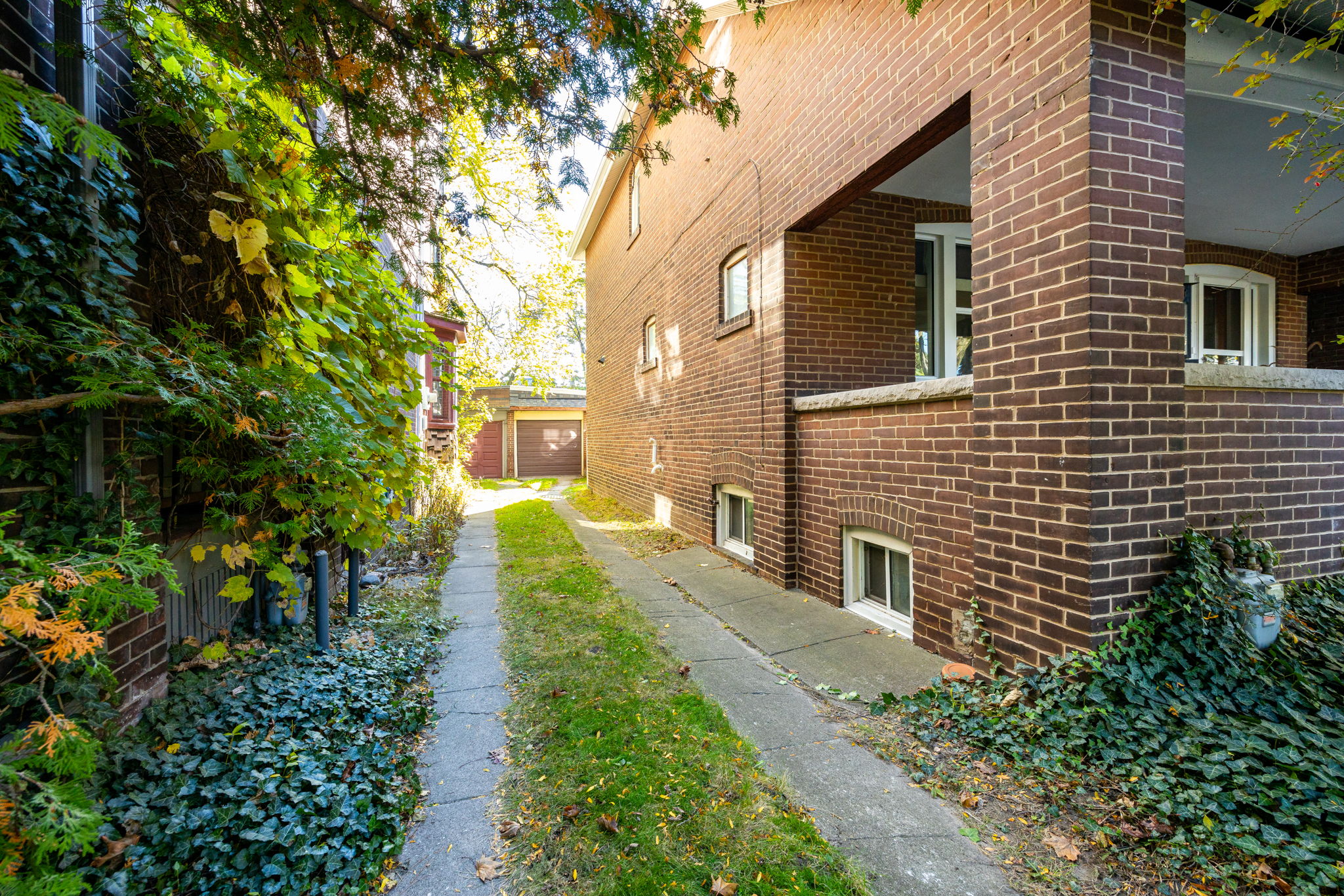Toronto property showcase — delivered property photograph 50