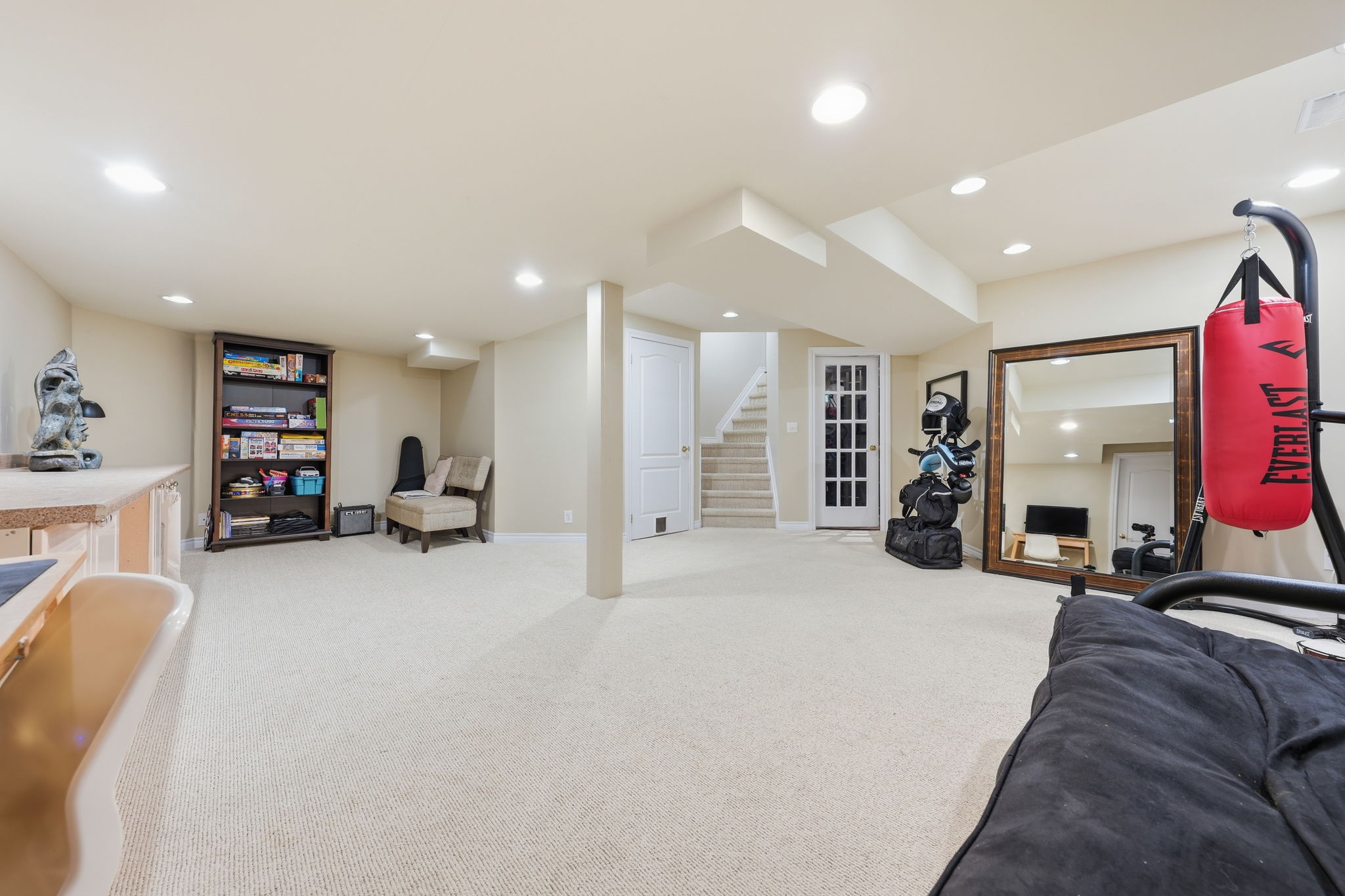  Photo 68