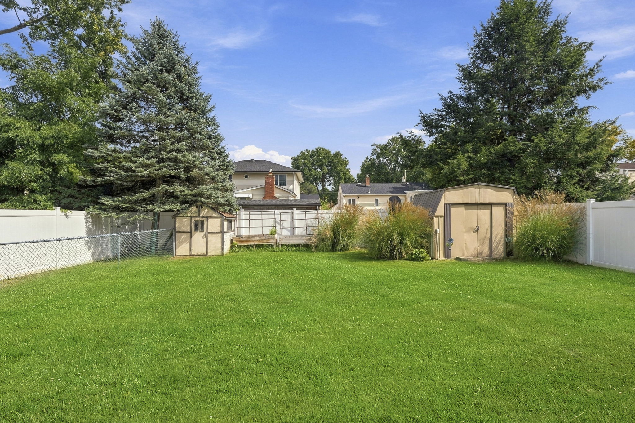 Large Level Backyard-Garden Planters