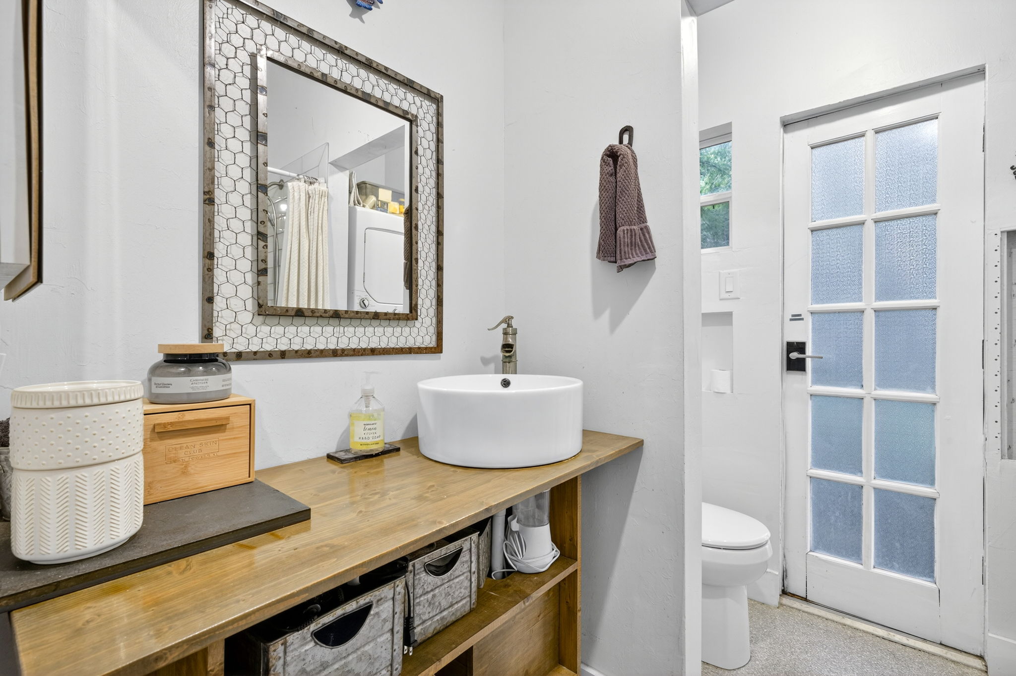 Building 1 - Bathroom 1 of 2