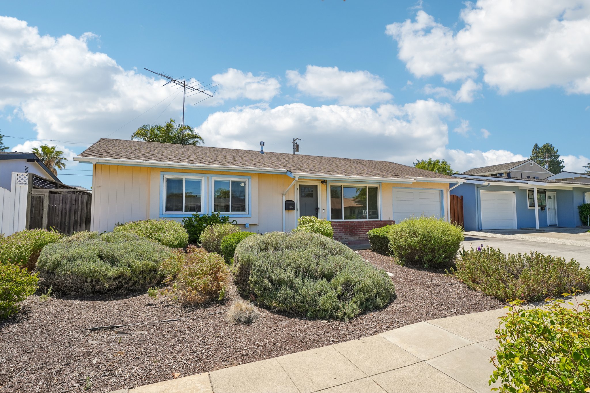 Fallbrook Ave-S0206-007.jpg