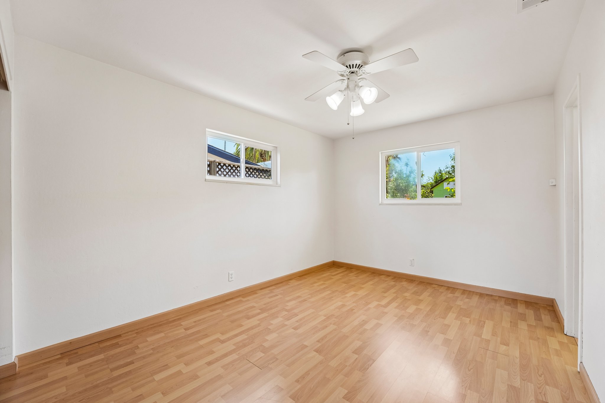 Fallbrook Ave-S0206-042.jpg