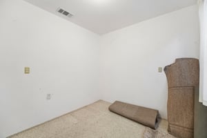 Fallbrook Ave-S0206-049.jpg