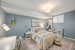  Photo 33
