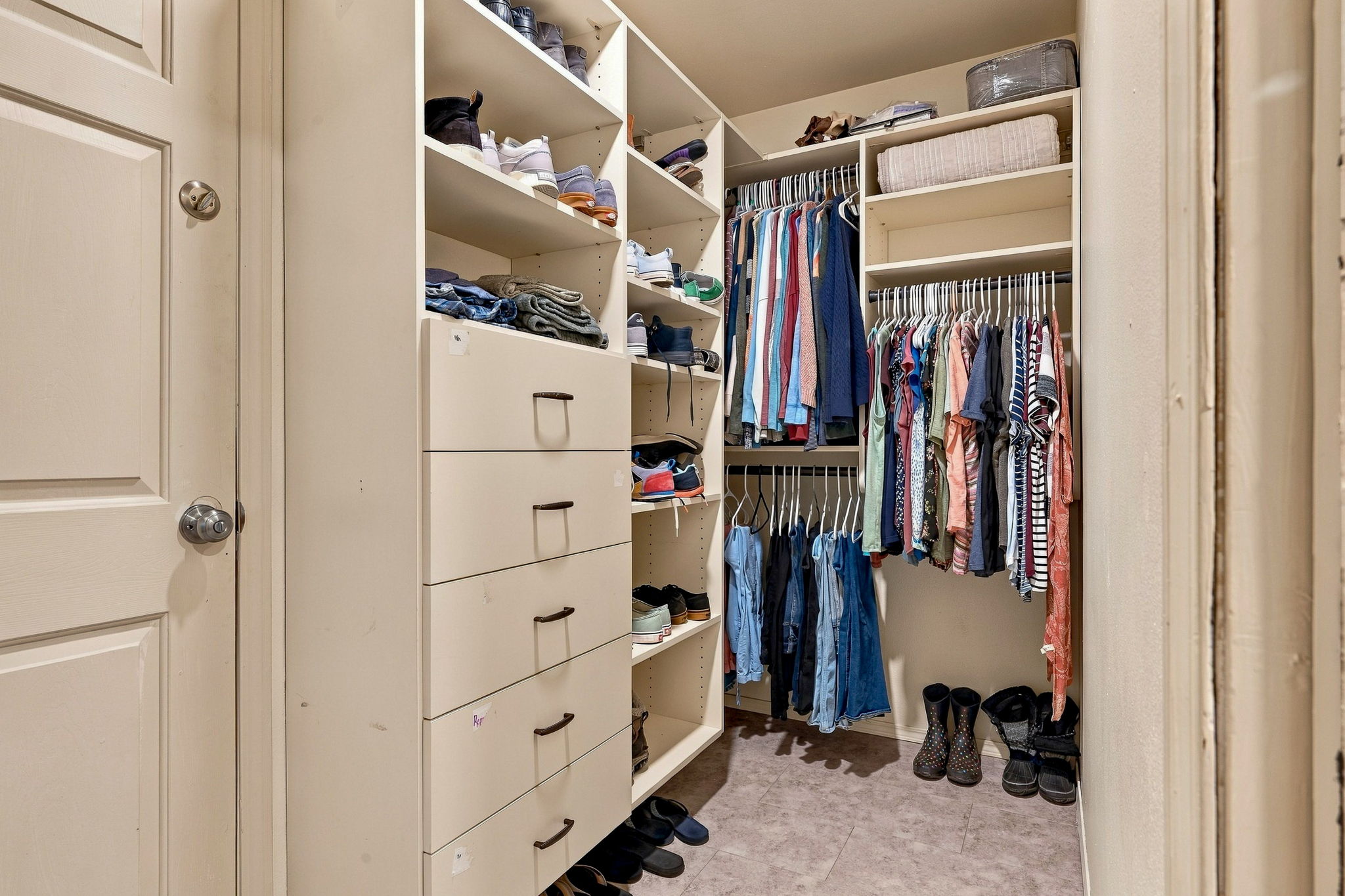  Photo 52