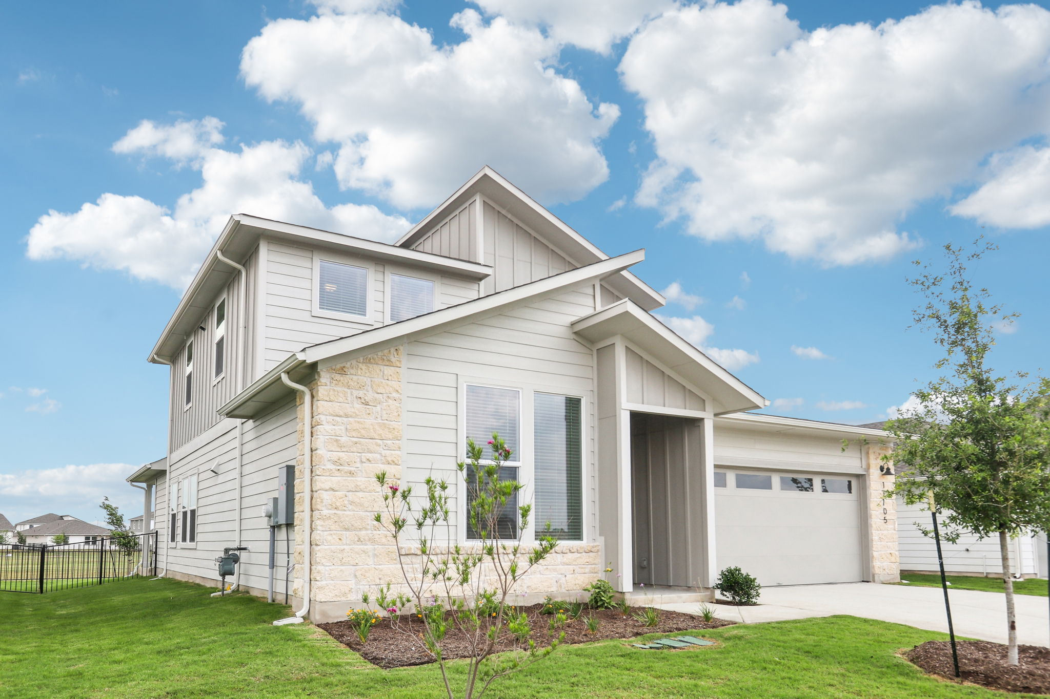Austin - Lakeside Meadows - 17105 Loch Rd Pflugerville TX 78660 - 002