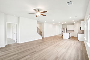 Austin - Lakeside Meadows - 17105 Loch Rd Pflugerville TX 78660 - 015