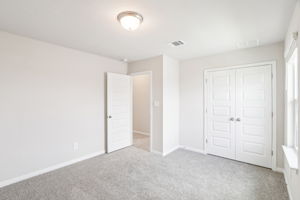 Austin - Lakeside Meadows - 17105 Loch Rd Pflugerville TX 78660 - 037