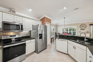 SE 76th Creekside Cir-1605-021.jpg
