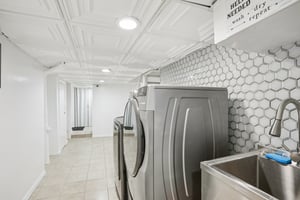 47th St-S0308-023.jpg