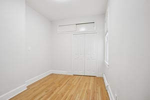 47th St-S0308-042.jpg