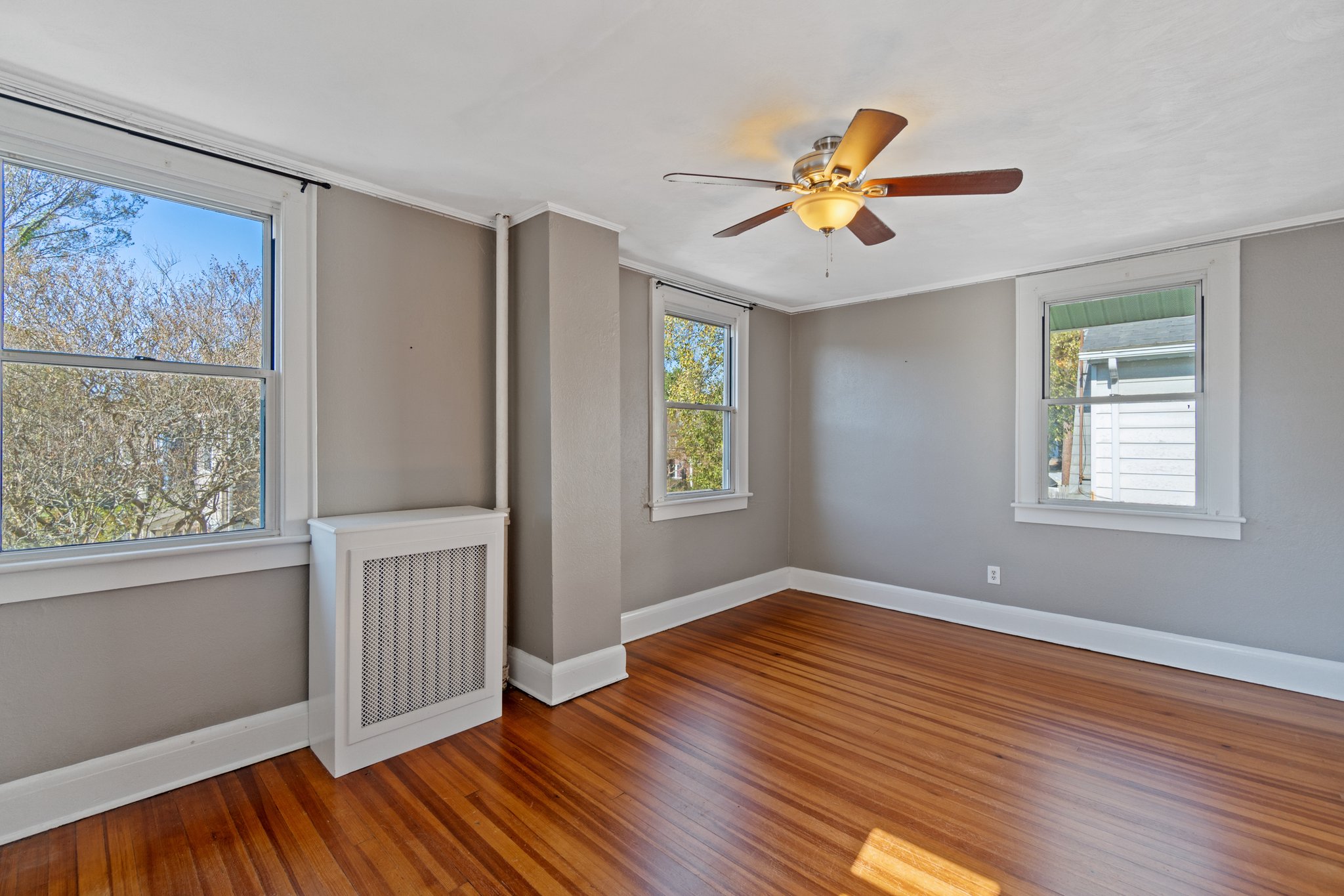 1711 Claremont Ave, Norfolk, VA 23507 American Real Estate Media