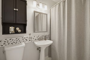 1711 Duval Dr-20