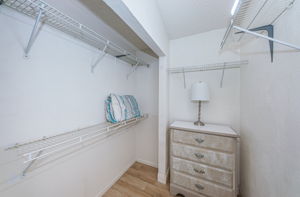 Walk-in Closet