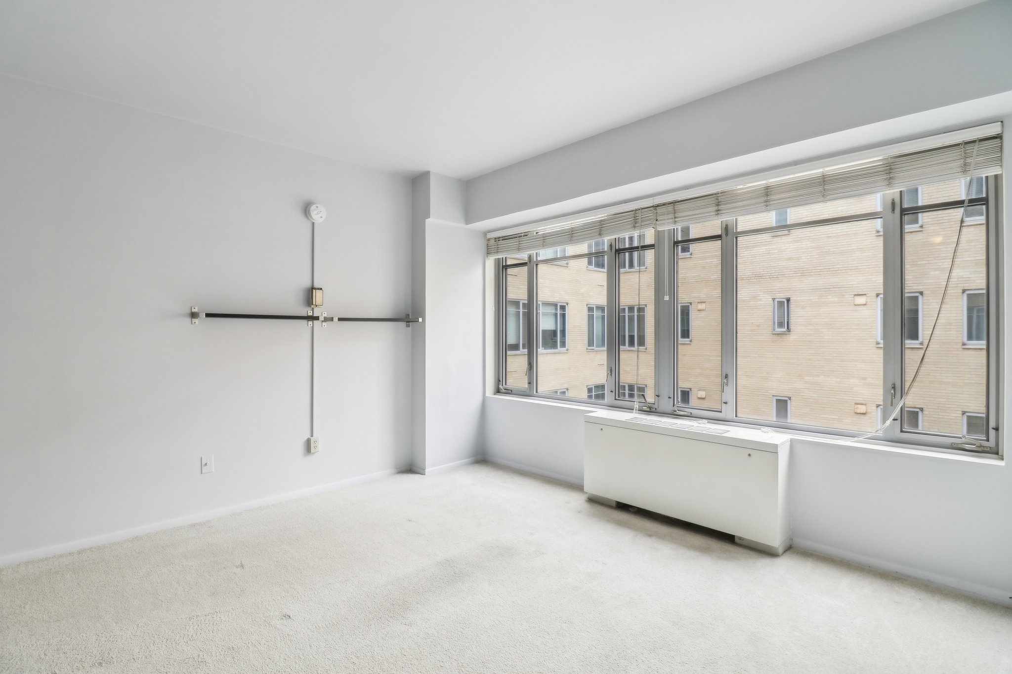 Massachusetts Ave NW 433-2204-027.jpg