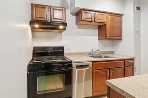 Massachusetts Ave NW 433-2204-012.jpg