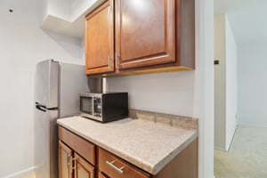 Massachusetts Ave NW 433-2204-013.jpg