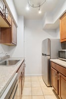 Massachusetts Ave NW 433-2204-014.jpg
