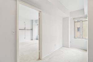 Massachusetts Ave NW 433-2204-024.jpg