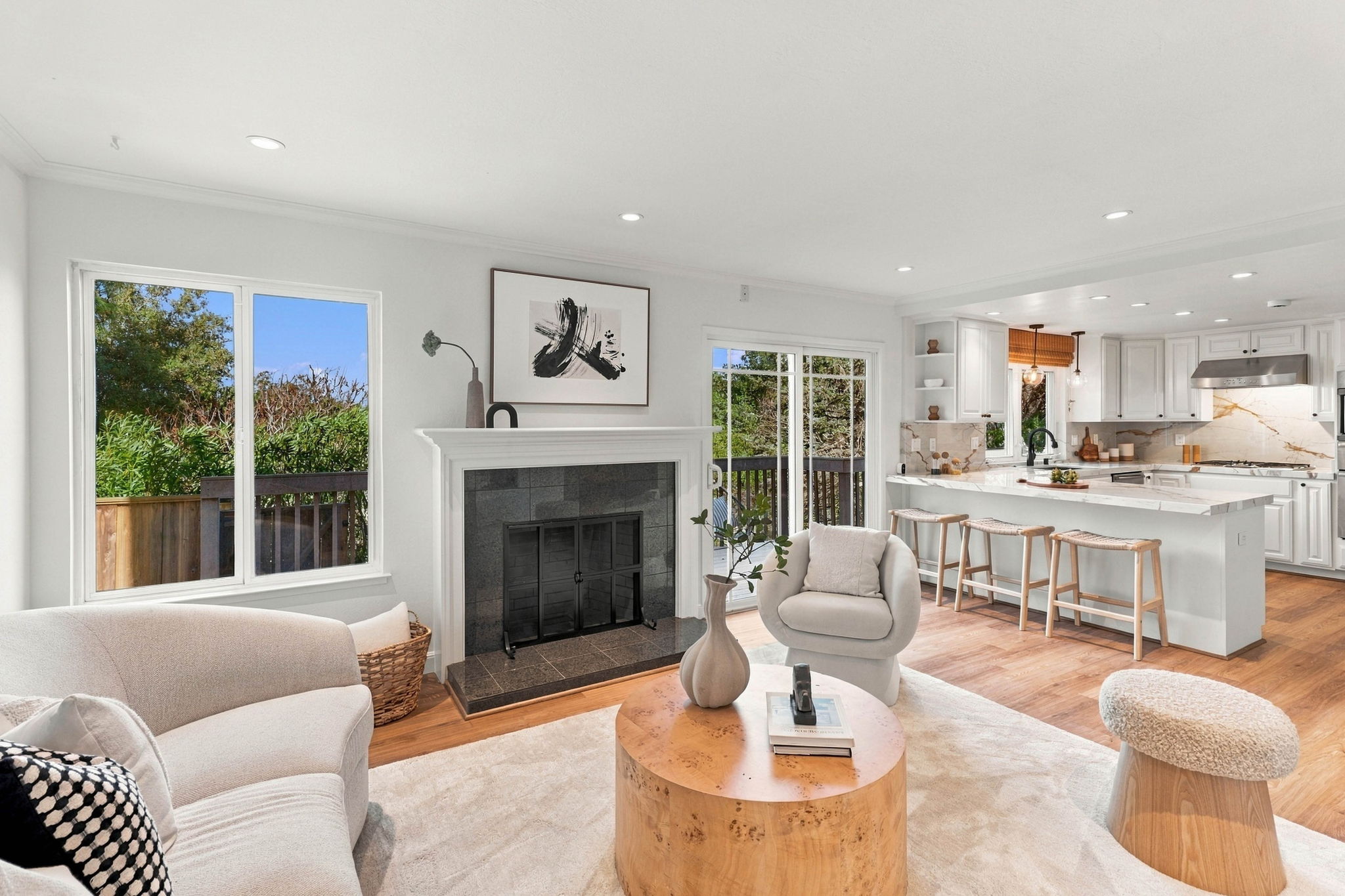 019_F8_1711 Parkwood Dr