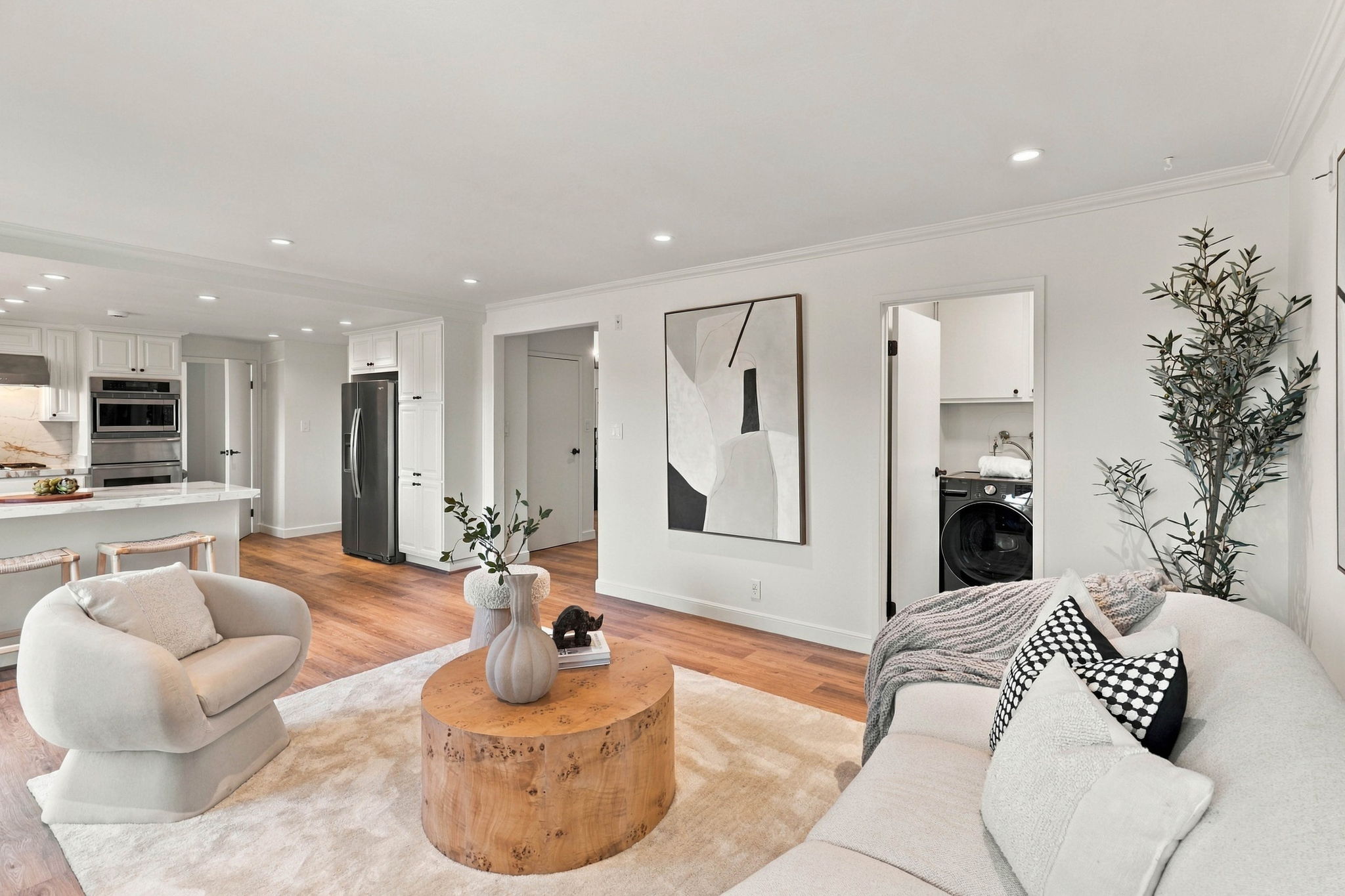 020_F8_1711 Parkwood Dr