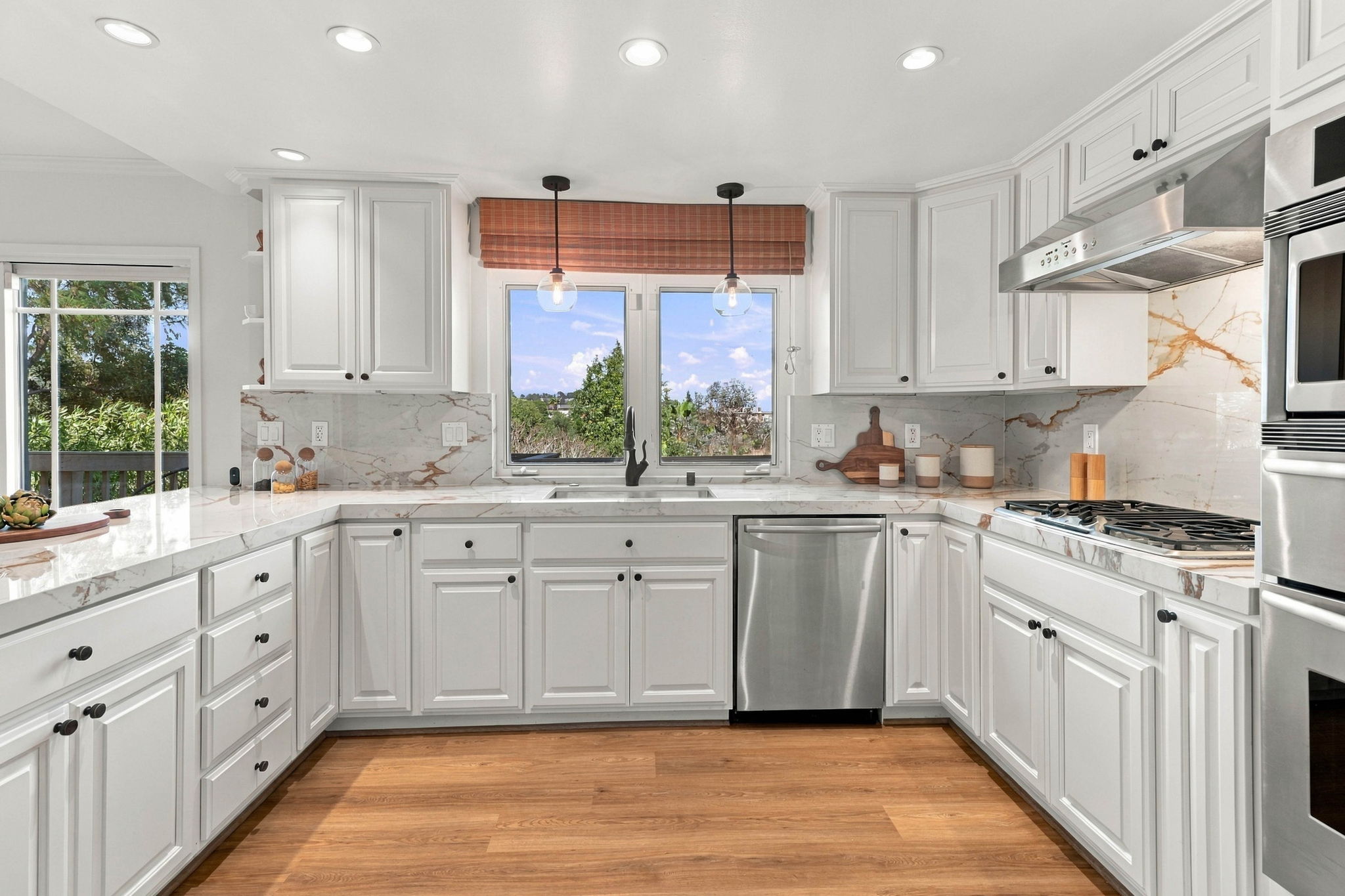 021_F8_1711 Parkwood Dr