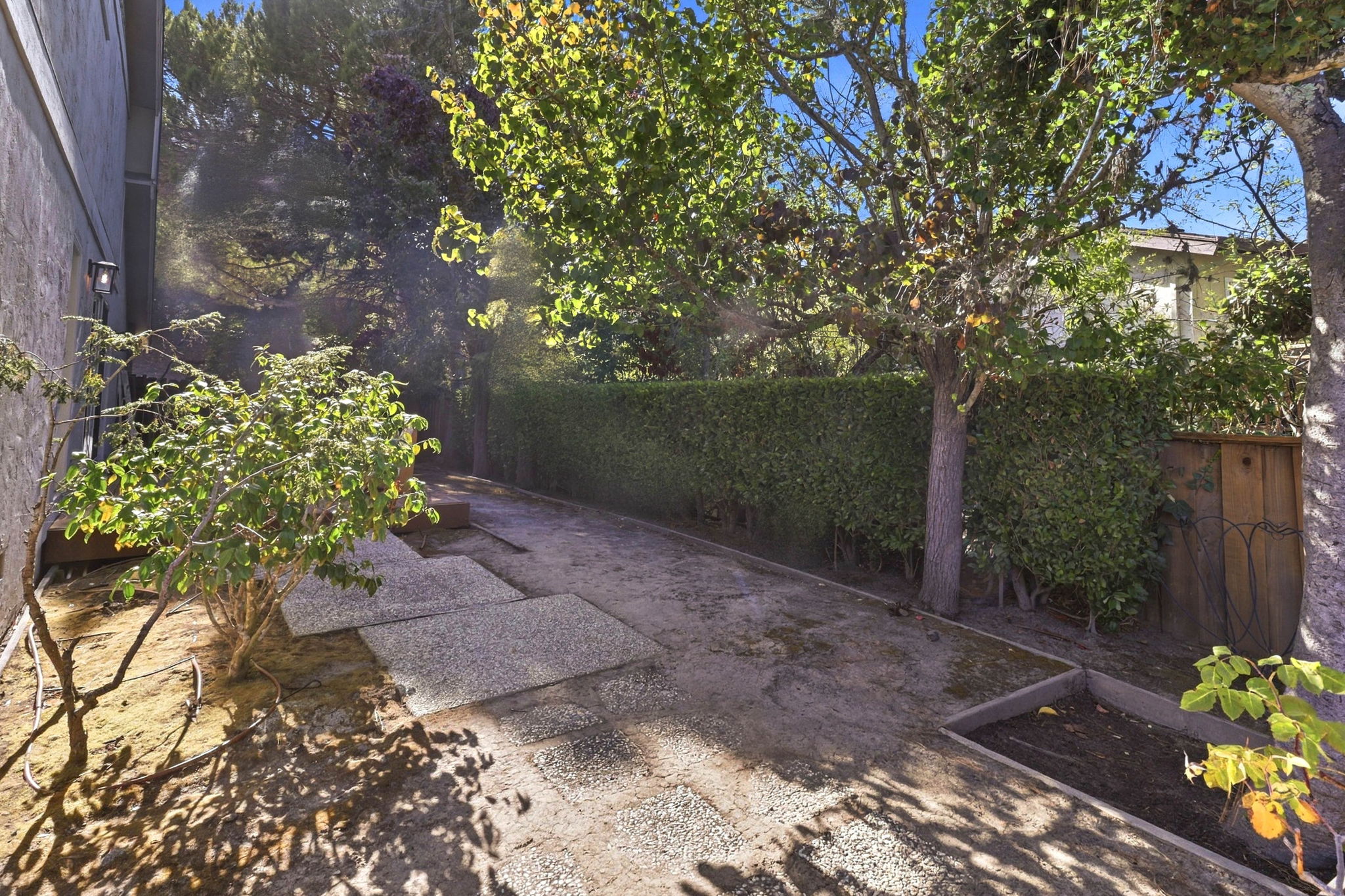 060_F8_1711 Parkwood Dr