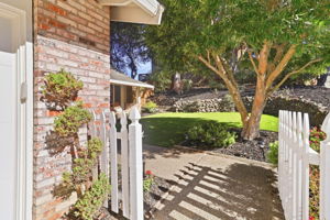 006_F8_1711 Parkwood Dr