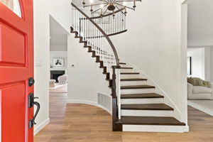 011_F8_1711 Parkwood Dr