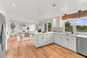 026_F8_1711 Parkwood Dr