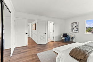 045_F8_1711 Parkwood Dr