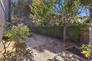 060_F8_1711 Parkwood Dr