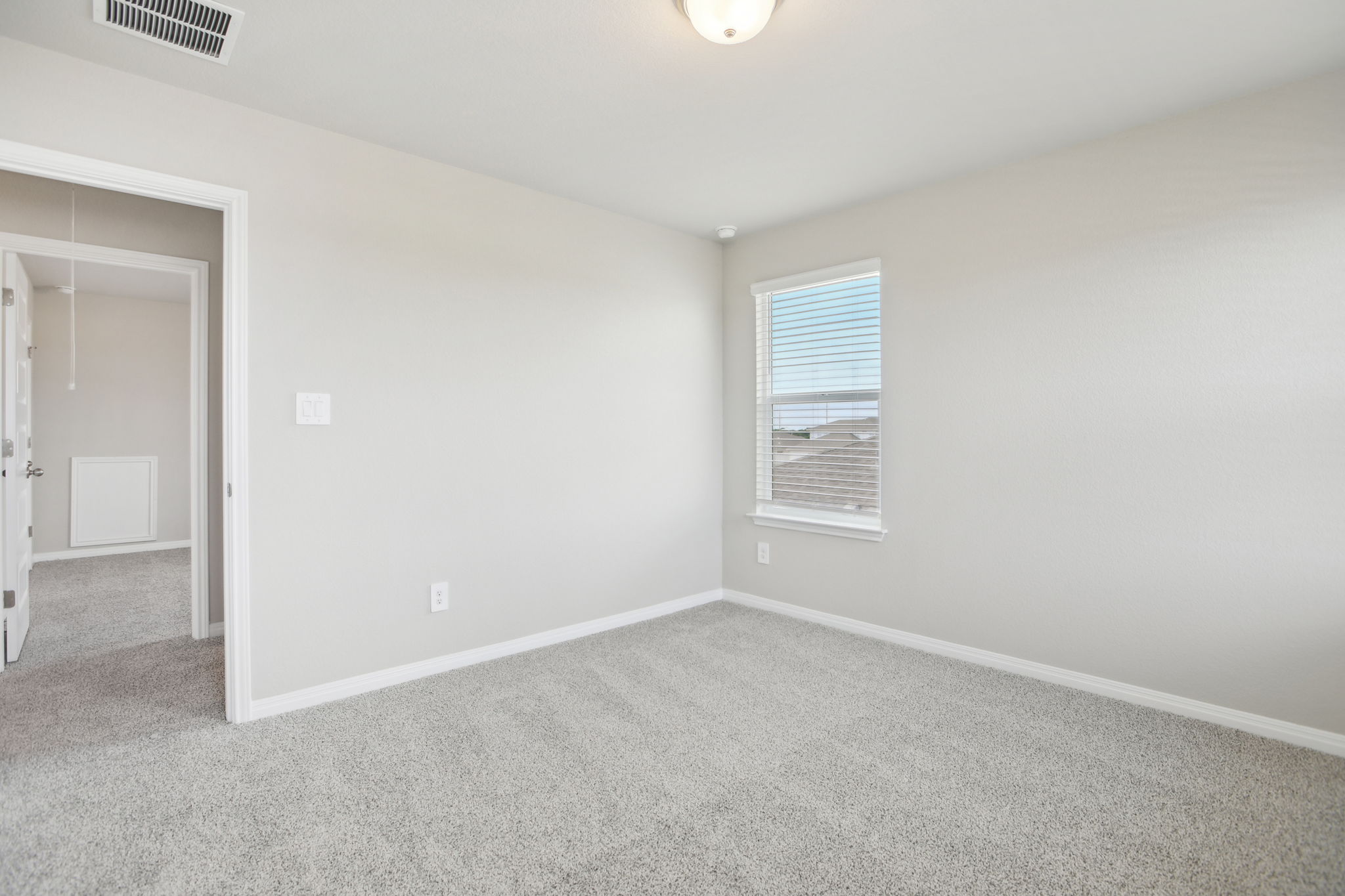Austin - Lakeside Meadows - 17113 Loch Rd Pflugerville TX 78660 - 041