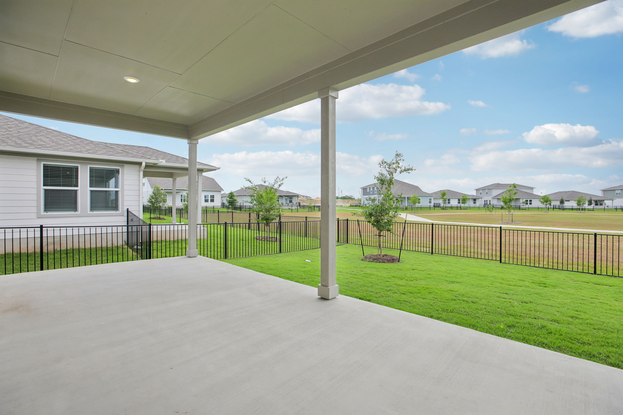 Austin - Lakeside Meadows - 17113 Loch Rd Pflugerville TX 78660 - 043