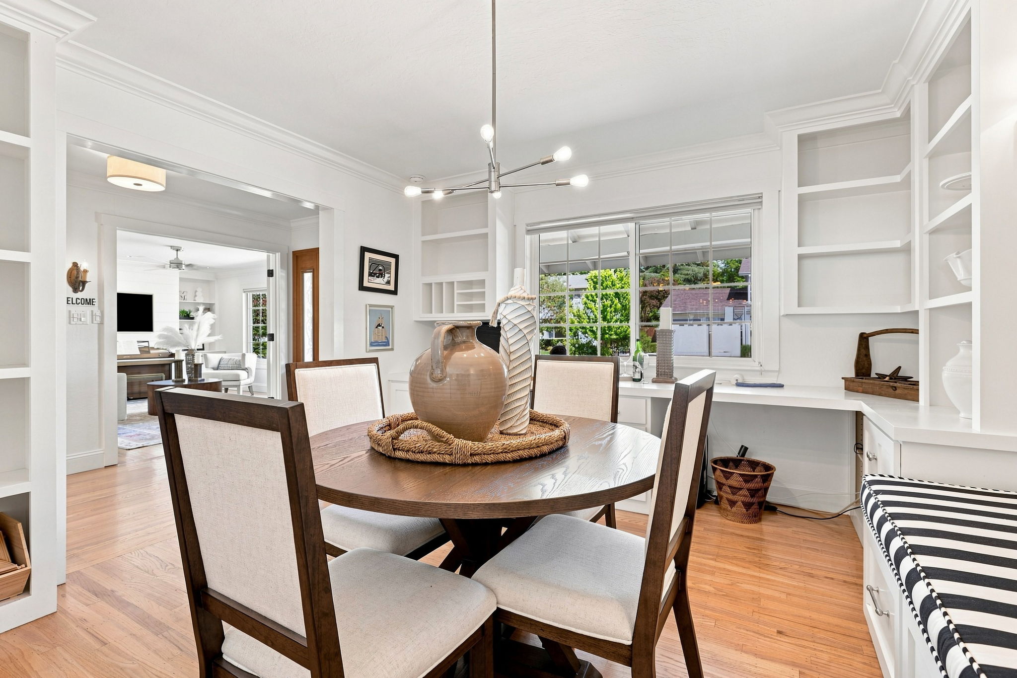 019_F8_1712 Beachwood Way