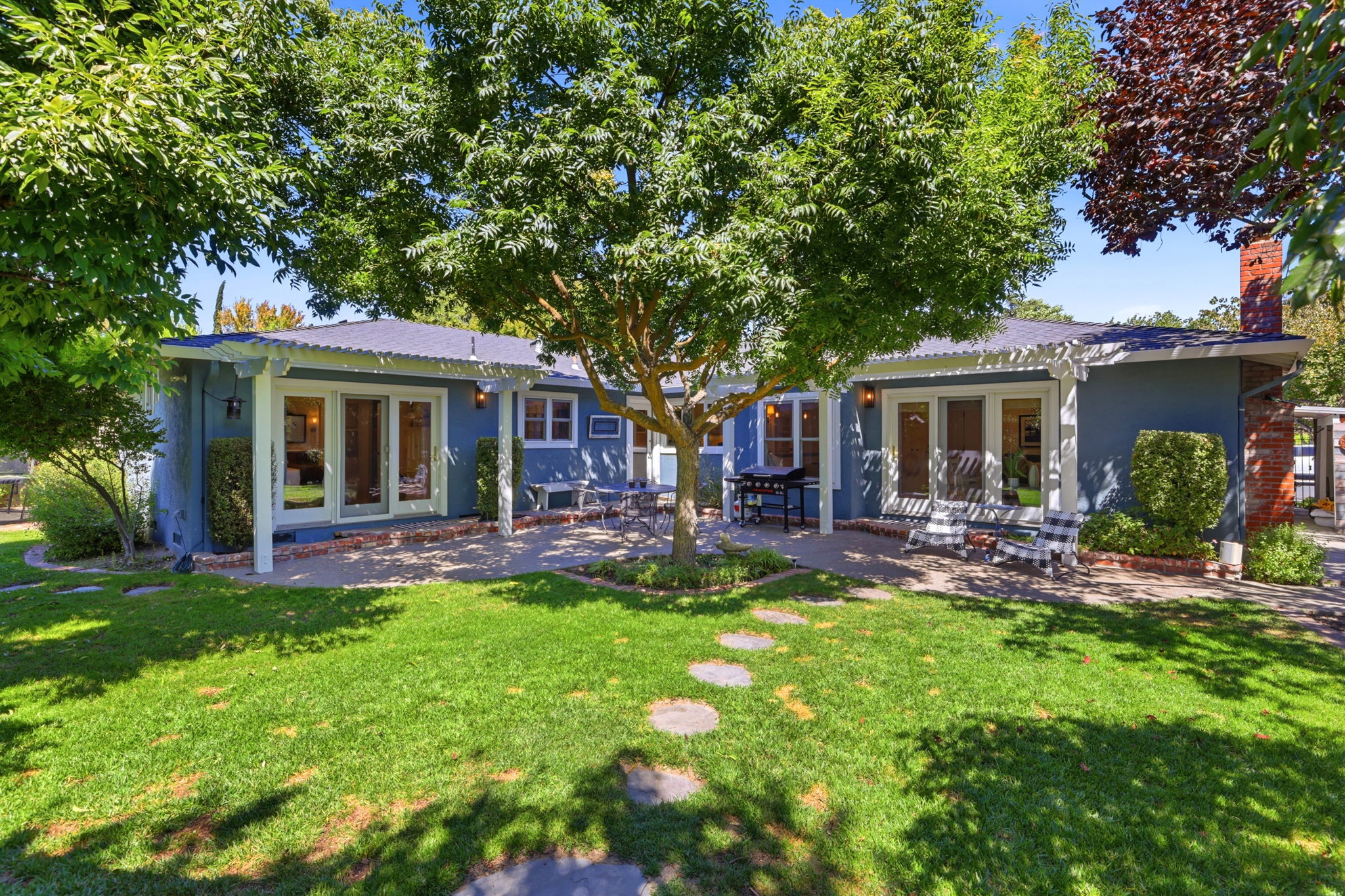 040_F8_1712 Beachwood Way
