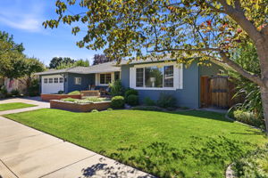 003_F8_1712 Beachwood Way