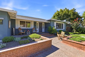 004_F8_1712 Beachwood Way