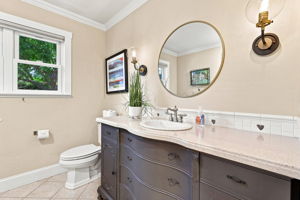 033_F8_1712 Beachwood Way