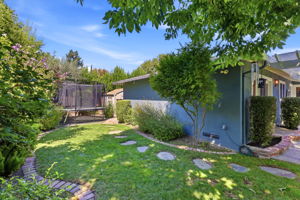 043_F8_1712 Beachwood Way