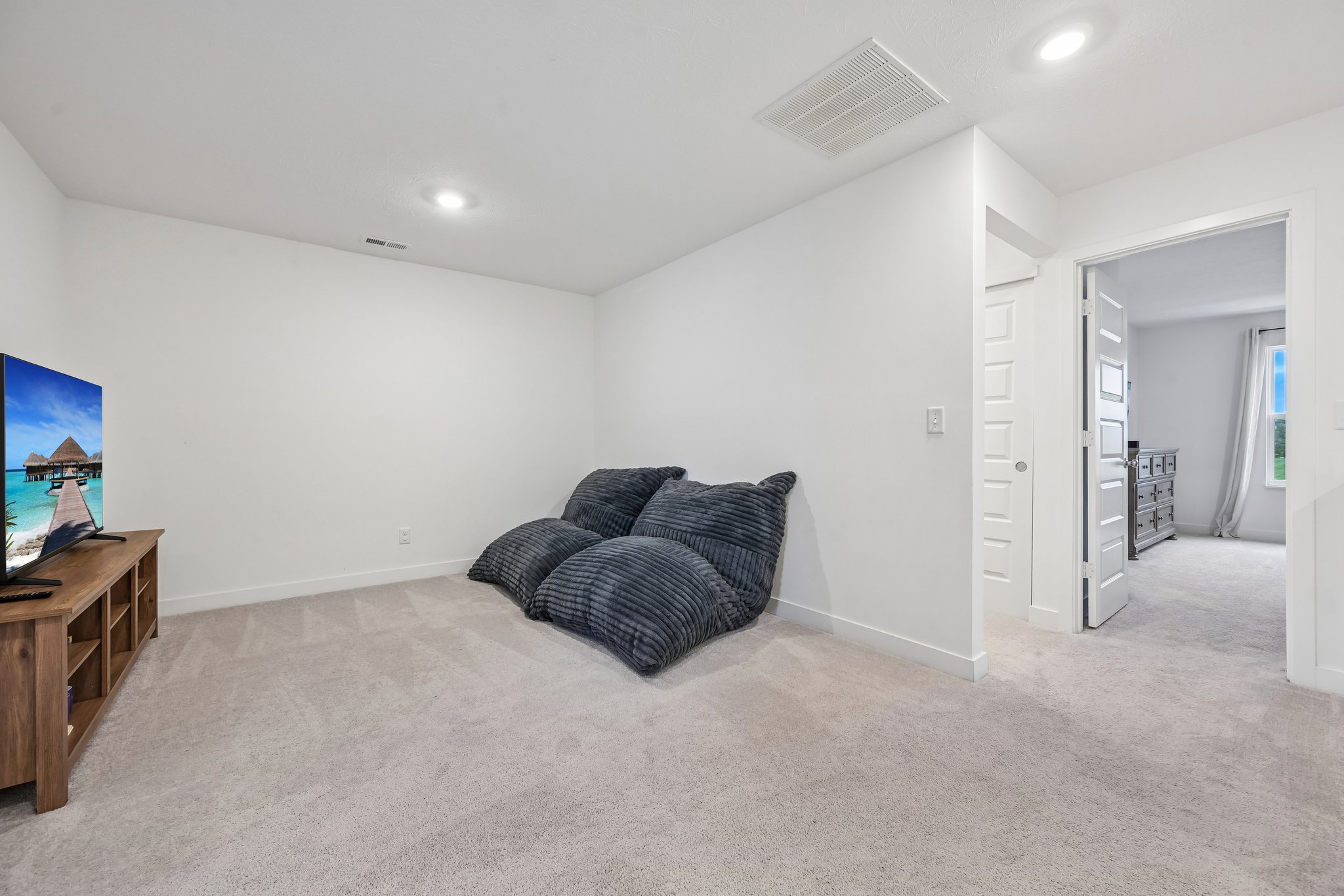 Clifton Ln-S1308-029.jpg