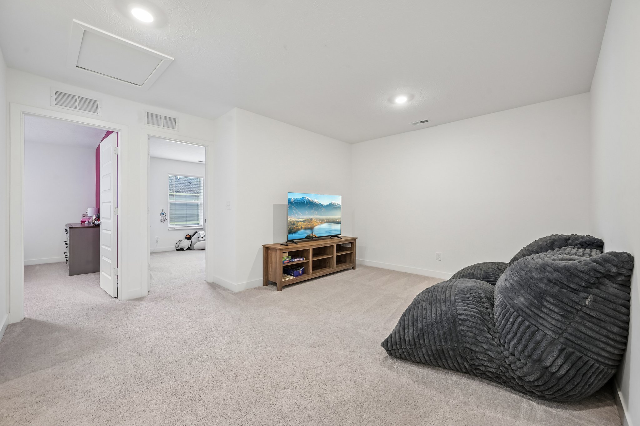 Clifton Ln-S1308-030.jpg