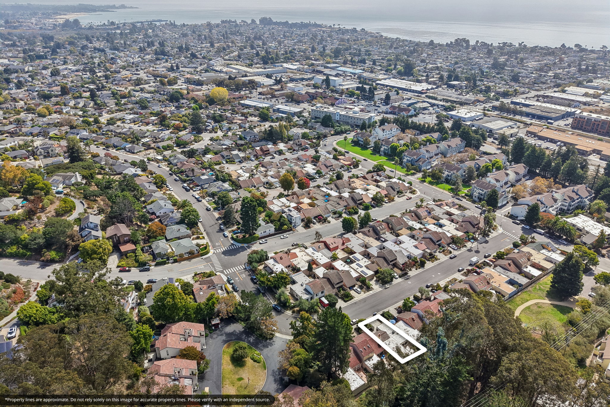 53-print-Escalona Dr-S1709-008-Property_lines