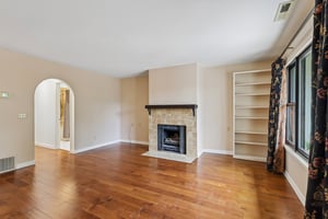 Escalona Dr-S1609-009.jpg