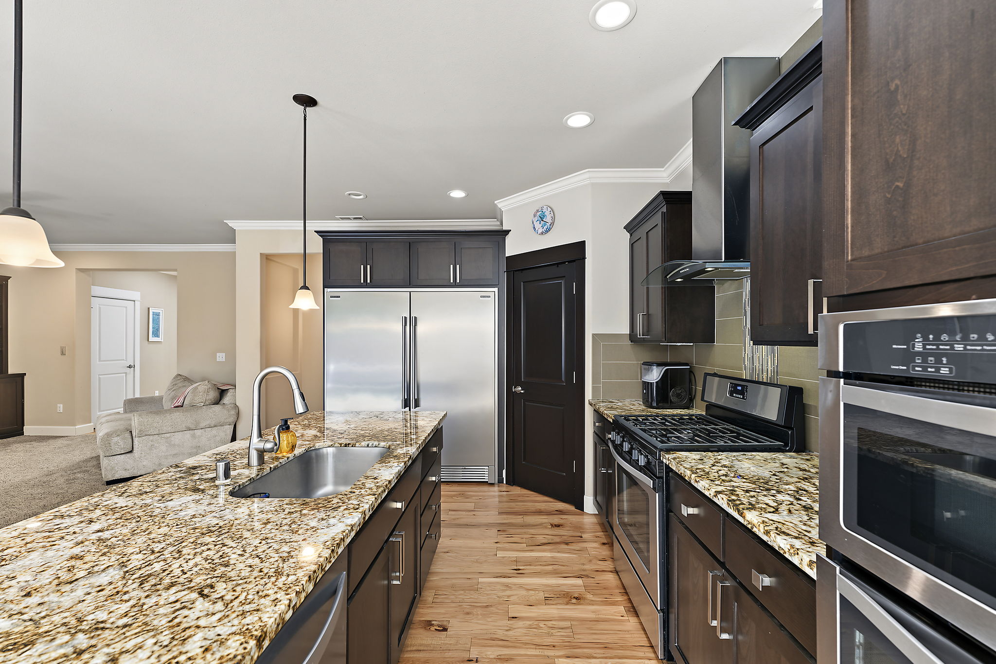  Photo 14